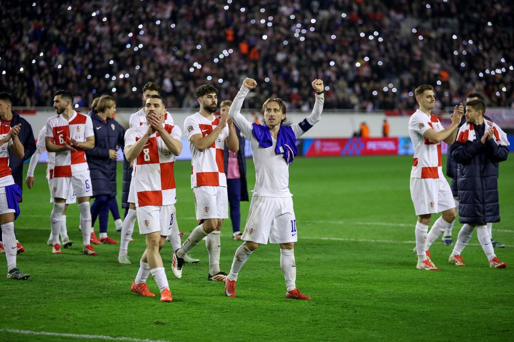 法尔克：拜仁认为超6500万欧签雅克松太贵，在关注弗拉霍维奇