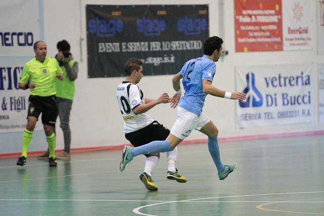 霍芬海姆3-0大胜奥格斯堡，布格尔传射，巴祖马纳-杜尔建功