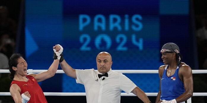 意媒：邓弗里斯和姆希塔良都可能错过对阵马竞的比赛