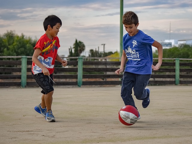超齡球員方 超齡球員方